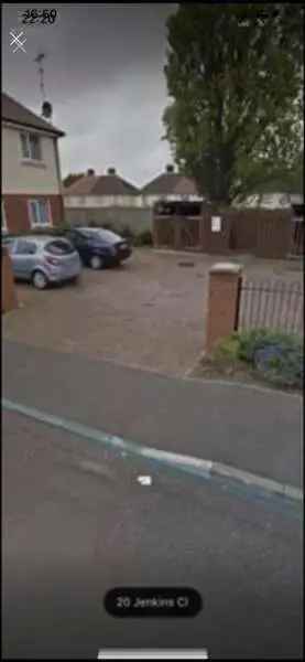 Flat For Rent in Gravesham, England