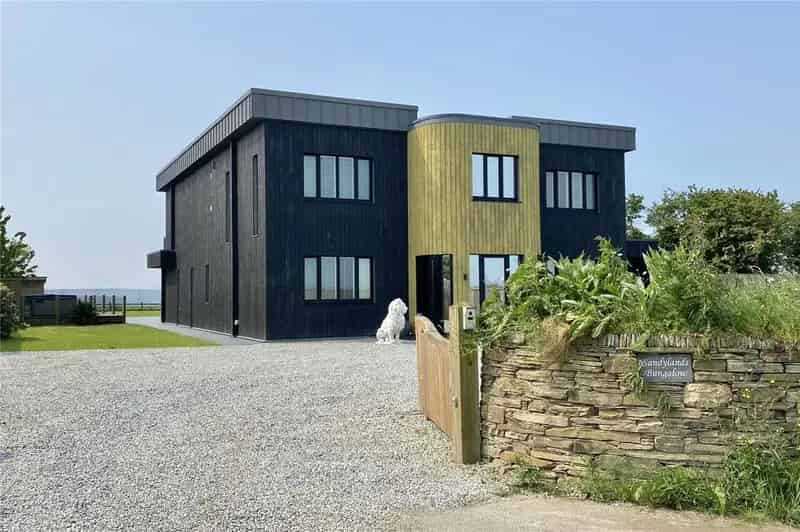 5 Bedroom Detached House for Sale in Cornwall