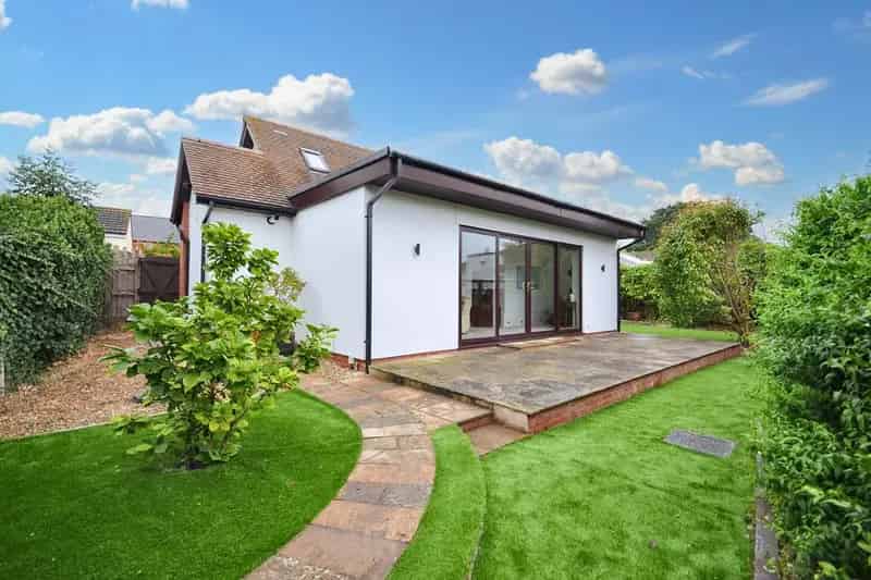 2 Bedroom Detached House for Sale in Brockworth