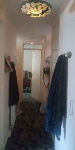 Flat For Rent in Kirklees, England