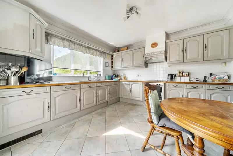 1469 sq ft 1930s Semi Detached House Hayes