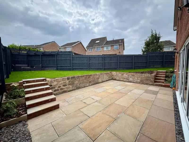 5 Bed Detached House For Sale