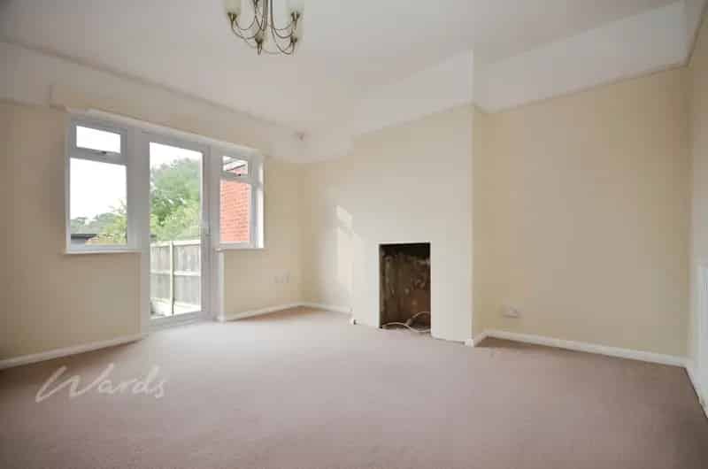 2 Bedroom Semi-Detached Bungalow to Rent Broadstairs