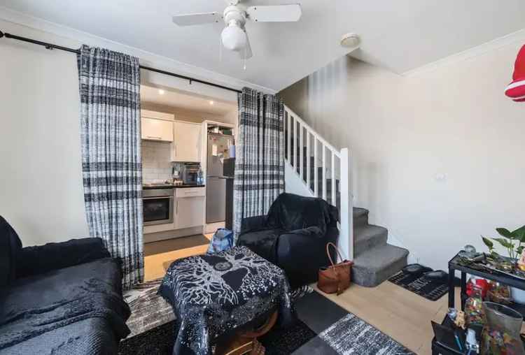 1 Bedroom House for Sale Near Shops and Schools