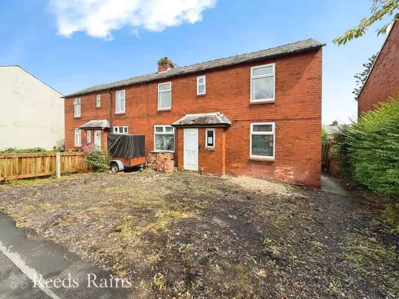 3 Bedroom Semi Detached House For Sale Chorley Lancashire