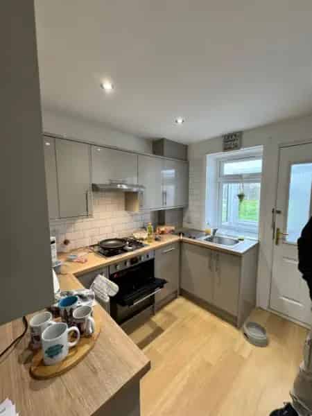 Two Bedroom Bungalow New Kitchen and Bathroom Large Drive
