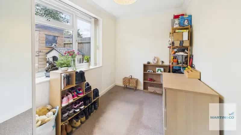 2 Bedroom Bungalow For Sale in Piccadilly