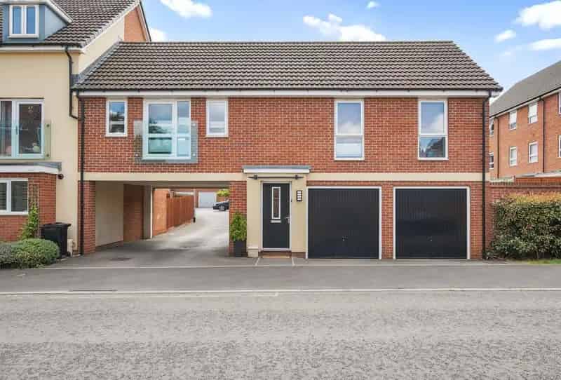 2 Bedroom House For Sale