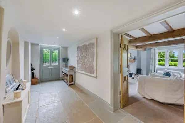 Georgian Farmhouse with Modern Extension and 079 Acres