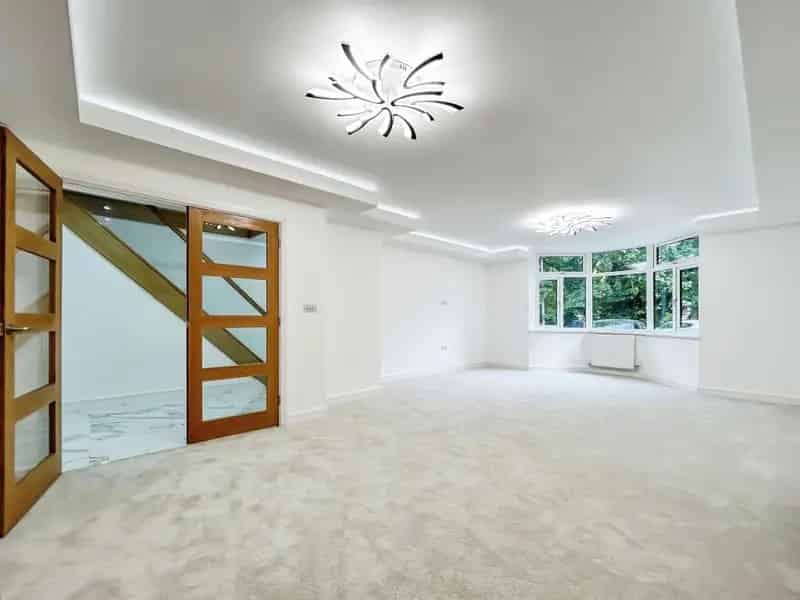 5 Bedroom Detached House For Sale Full Refurbishment No Upward Chain