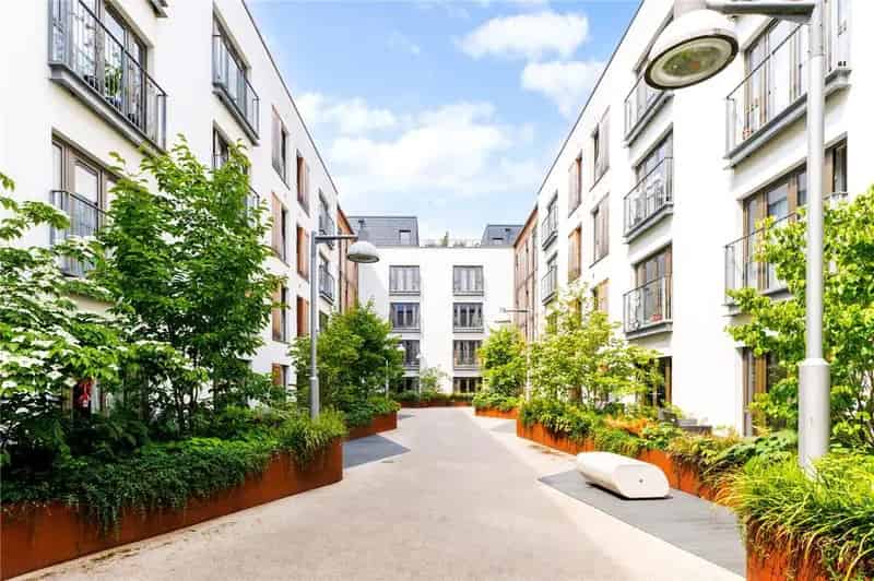 Modern 2-Bedroom Apartment in Wapping Wharf Bristol
