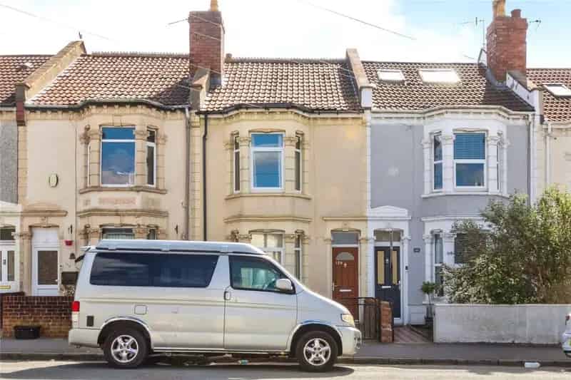 2 Bedroom Victorian Terrace House for Sale