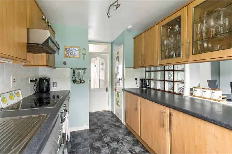 3 Bed Semi-Detached House Buckstone Edinburgh