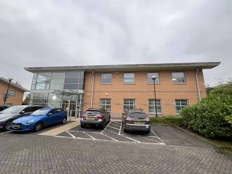 Fully Refurbished Office Suite in Leeds Thorpe Park
