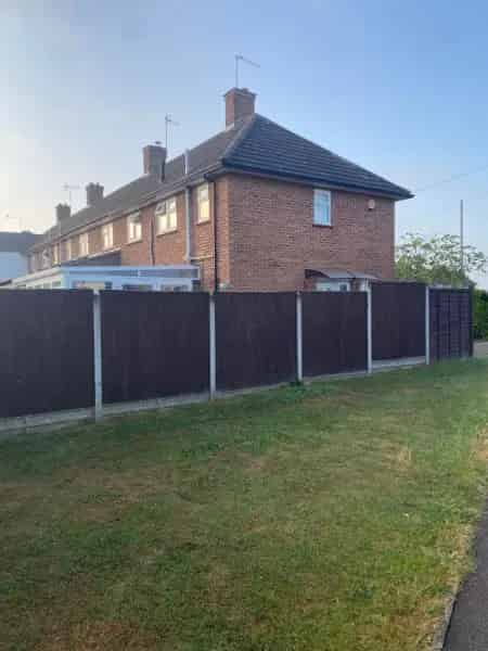 2 Bedroom End Terrace House Pets Allowed Near Village School