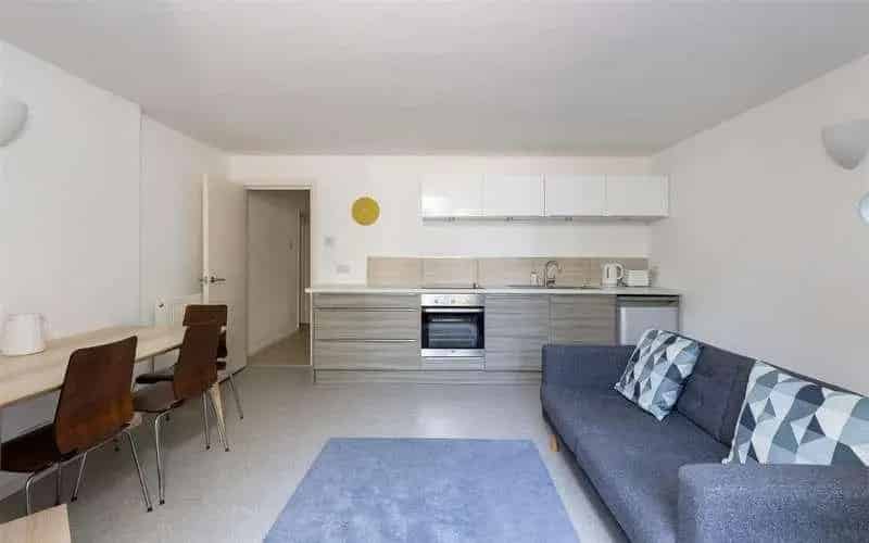 6 Bed House for Sale near Ryde Beaches