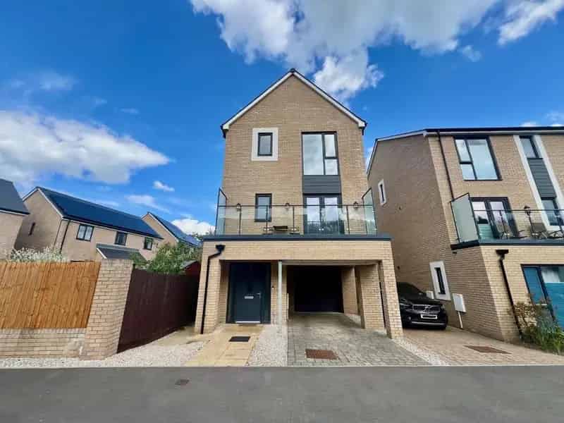 3 Bedroom Detached House for Sale