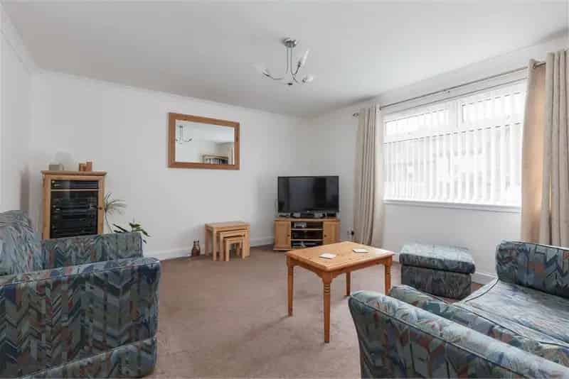 4 Bed End Terrace House Swanston Muir