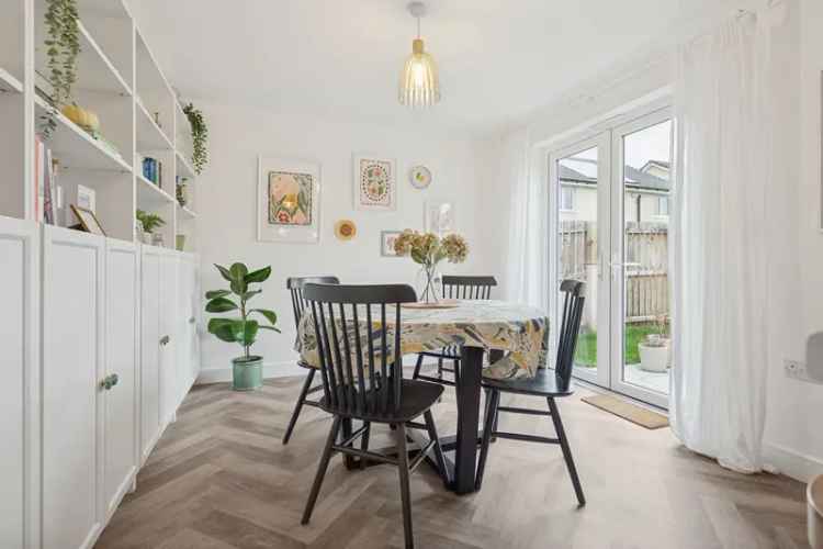 4 Bedroom Detached House in Wallyford East Lothian
