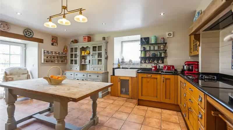 Craighead Farm: Ayrshire Farmhouse with Land and Outbuildings