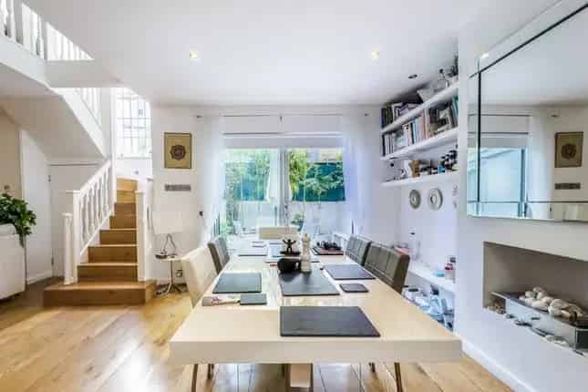 Semi Detached House For Sale Chelsea SW10 Three Bedroom Garden Terrace