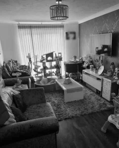 Flat For Rent in Crawley, England