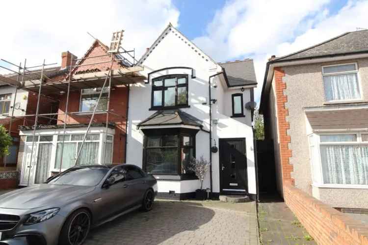 4 Bedroom Semi Detached House Birmingham B9