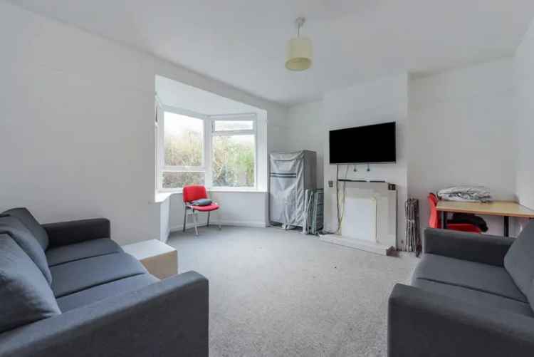 1 Bedroom Flat To Rent Available August 12 2025