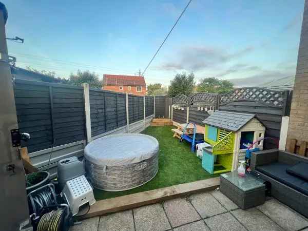 House For Rent in Grays, England