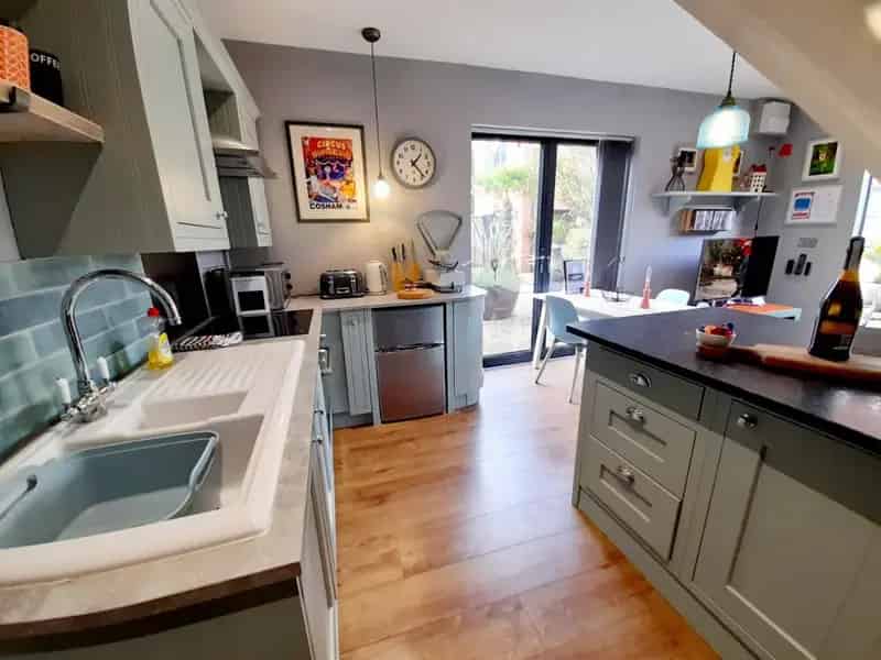 5 Bedroom House with Separate Annex For Sale