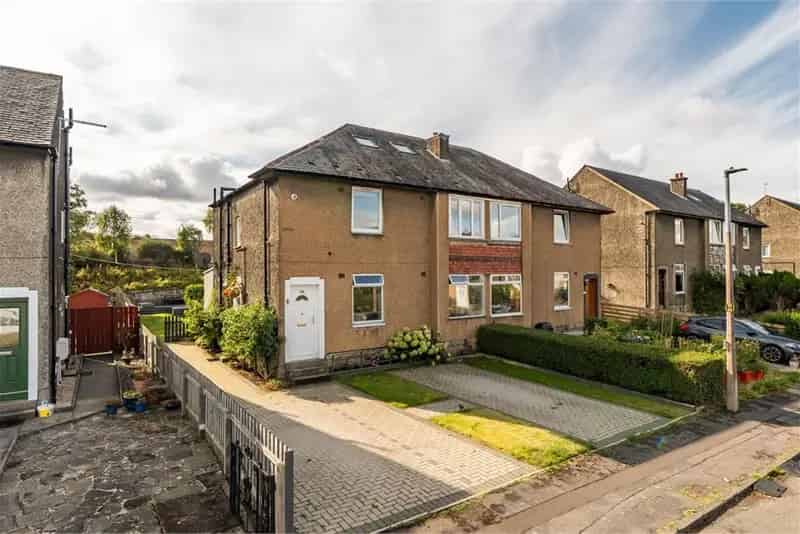 3 Bed Flat - Double Upper with 1 Reception Room