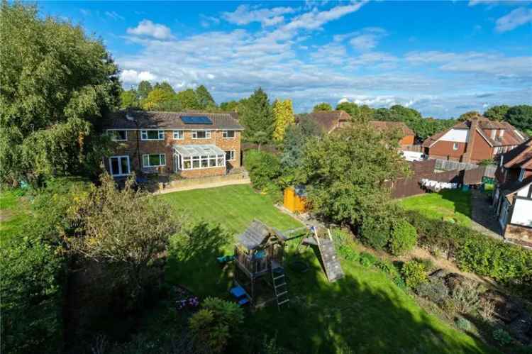 6 bedroom detached house for sale