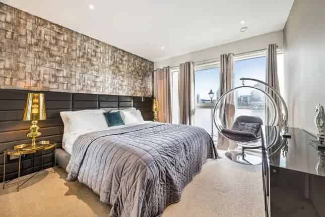 2 Bedroom Maisonette for Sale in Fulham SW6