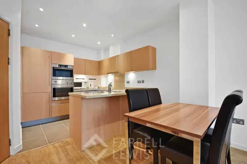 2 Bedroom Apartment House to Rent in Bromyard West3