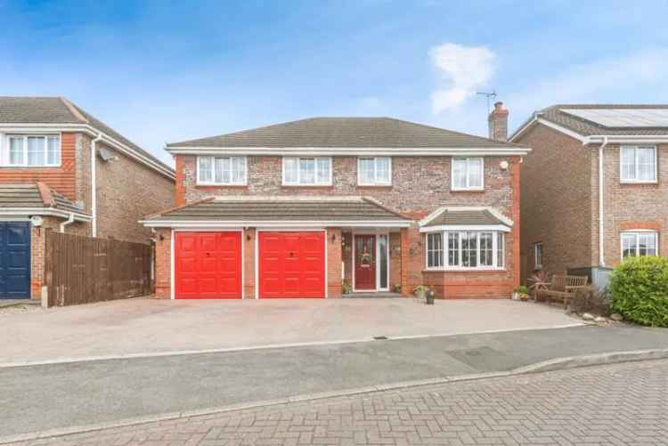 5 Bedroom Detached House For Sale