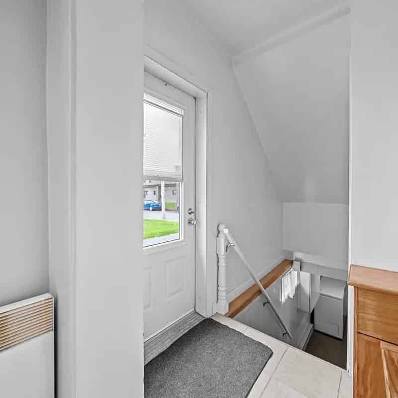 Duplex for Sale: Residential and Commercial Space