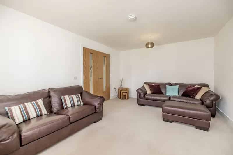 5 Bedroom Detached House in Murtle Den