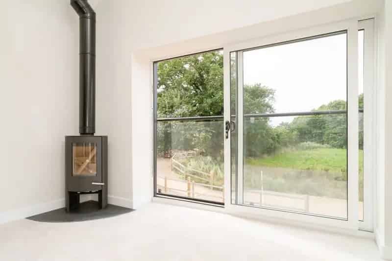 Luxury 4 Bed Barn Conversion with Countryside Views