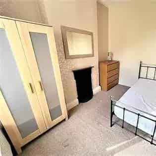 5 Bedroom Student House Birmingham Large Garden