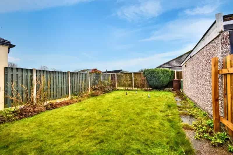 House For Sale , 4, Hall Park Avenue, Wakefield, England