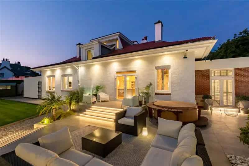 5 Bedroom Detached House for Sale in Edinburgh