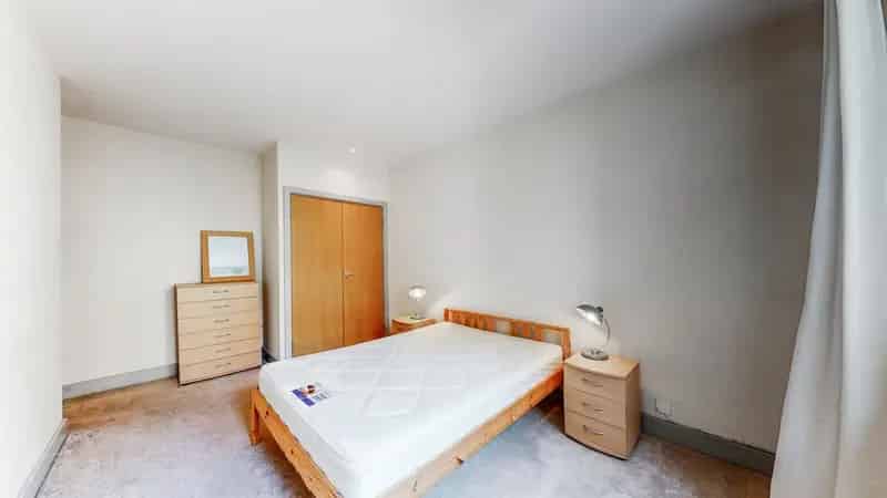 2 Bedroom Apartment Near Brick Lane