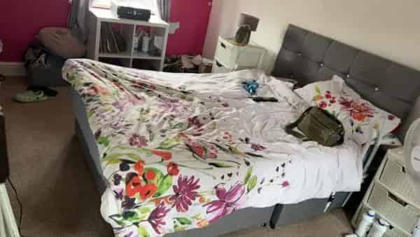 2 Double Bedroom House Huge Garden Near Train Station