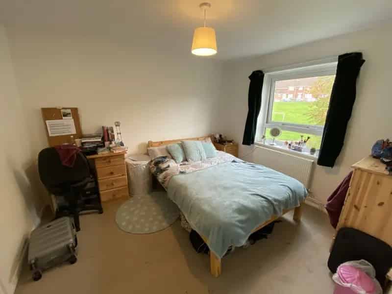 4 Bedroom Flat To Rent Available August 25 2025