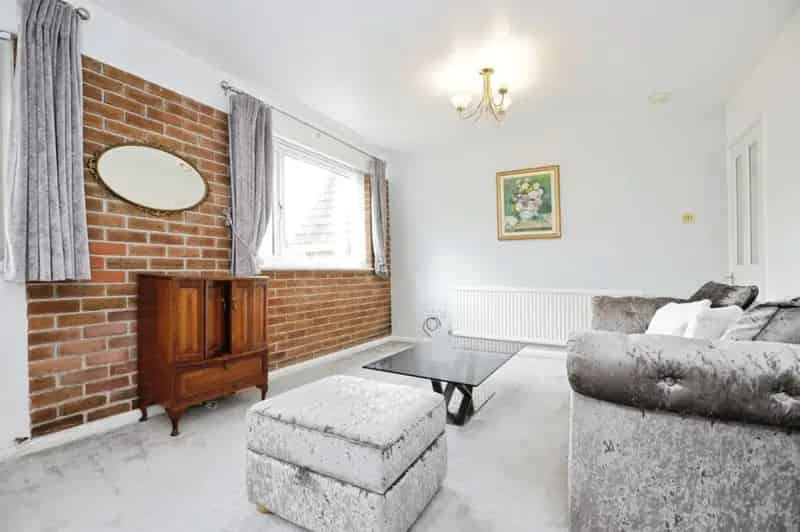 Three Bedroom Detached House in Cherwell Heights