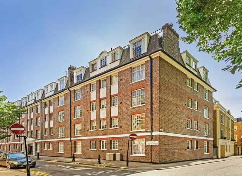 Chelsea Studio Apartment For Sale - Ideal London Base or Investment