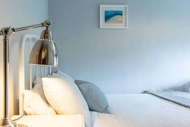 2 Bed Grade II Listed Cottage for Sale