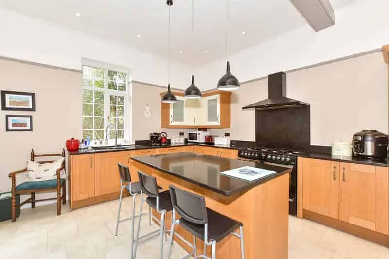 3 Bedroom Semi Detached House For Sale Near Kearsney Abbey