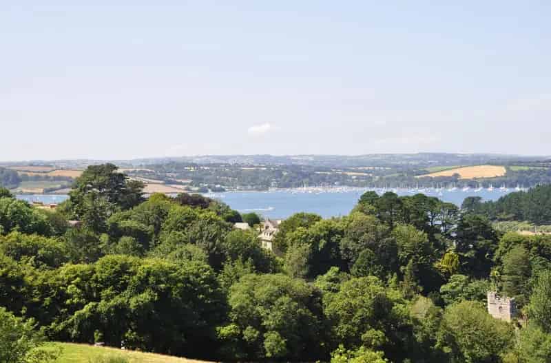 4 Bedroom Detached Coastal House for Sale