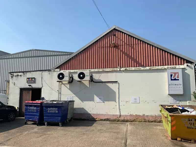 Single Storey Workshop To Let West Molesey Trading Estate